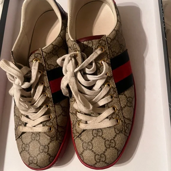 Gucci | Shoes | Gucci Size 42 9 Us | Poshmark Gucci | Shoes | Gucci Size 42 9 Us | Poshmark